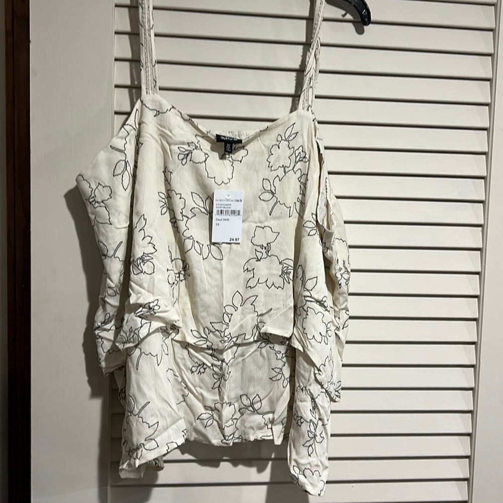 Bobeau Cream and black print cami